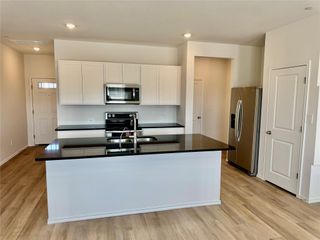 104 Calcite RD 4, Kyle, TX 78640