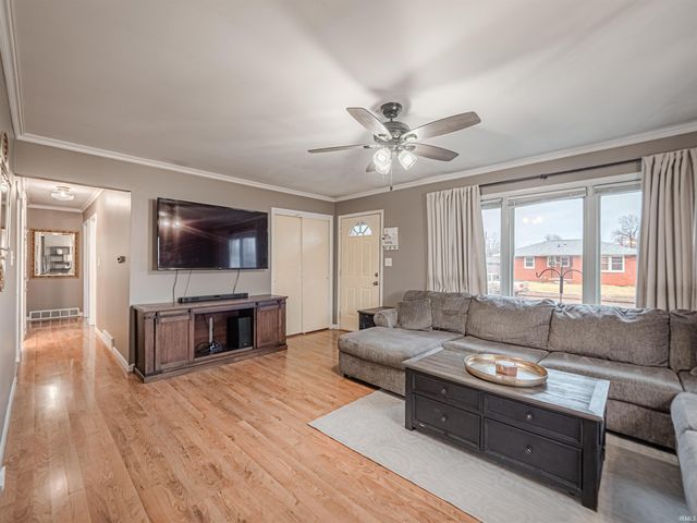 1829 S Parker Drive, Evansville, IN 47714