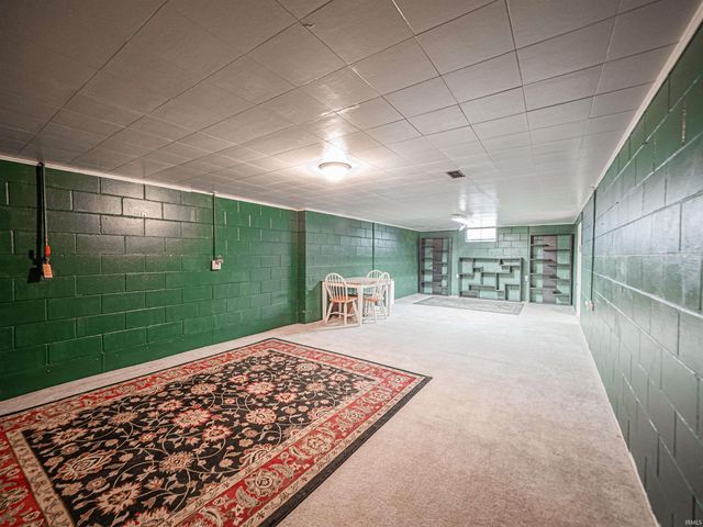 1829 S Parker Drive, Evansville, IN 47714