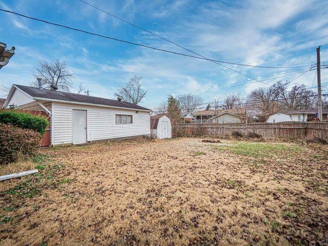 1829 S Parker Drive, Evansville, IN 47714