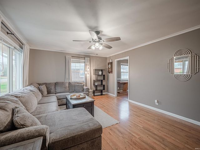 1829 S Parker Drive, Evansville, IN 47714