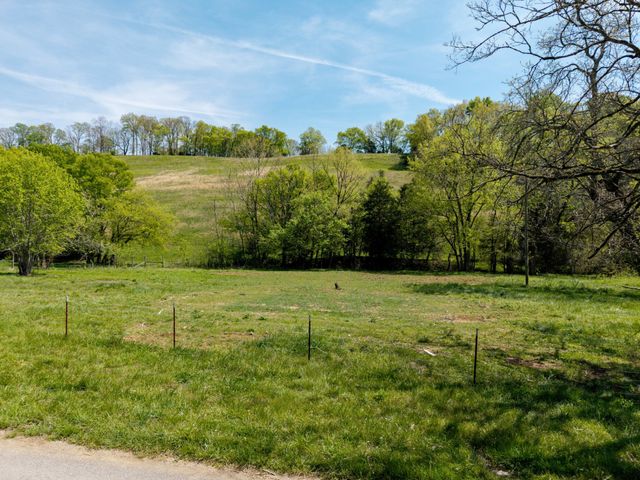 305 Ingram Rd, Pulaski, TN 38478