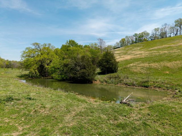 305 Ingram Rd, Pulaski, TN 38478