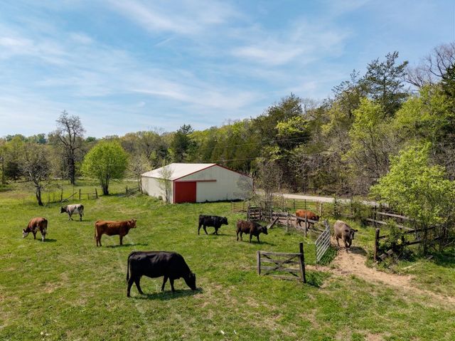 305 Ingram Rd, Pulaski, TN 38478