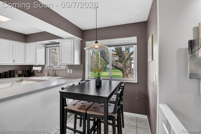 2732 Lacota Road, Waterford, MI 48328