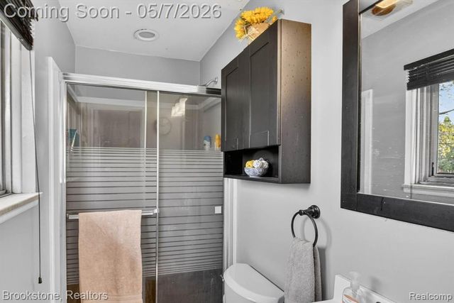 2732 Lacota Road, Waterford, MI 48328
