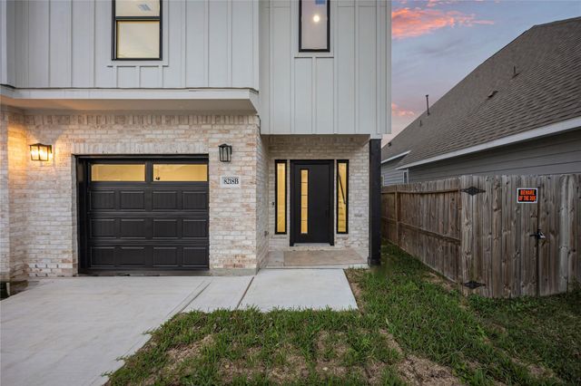 8218 Lawler Street B, Houston, TX 77051