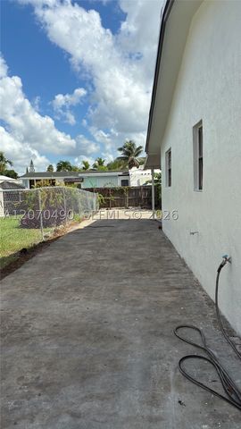 14521 SW 296th St, Homestead, FL 33033