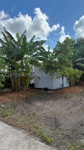14521 SW 296th St, Homestead, FL 33033