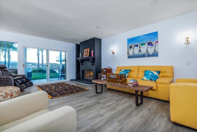 29795 Eagle Point Drive, Canyon Lake, CA 92587