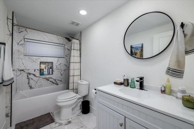 29795 Eagle Point Drive, Canyon Lake, CA 92587