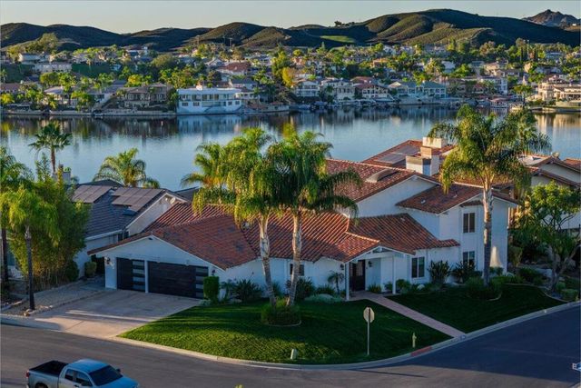 29795 Eagle Point Drive, Canyon Lake, CA 92587