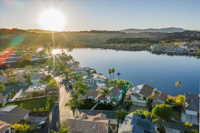29795 Eagle Point Drive, Canyon Lake, CA 92587