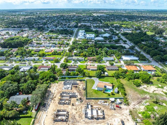 19450 SW 125th Ave, Miami, FL 33177