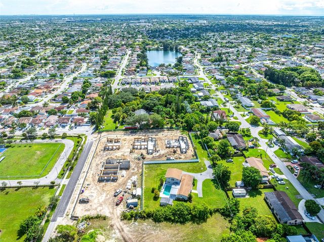 19450 SW 125th Ave, Miami, FL 33177