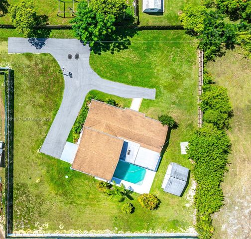 19450 SW 125th Ave, Miami, FL 33177