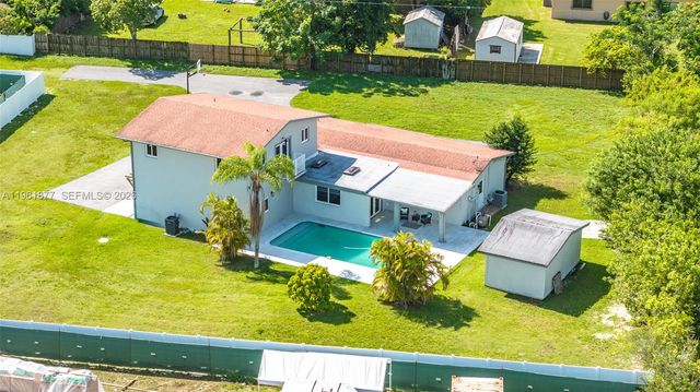 19450 SW 125th Ave, Miami, FL 33177