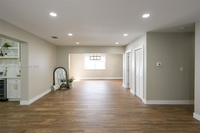 19450 SW 125th Ave, Miami, FL 33177