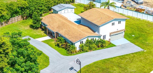 19450 SW 125th Ave, Miami, FL 33177