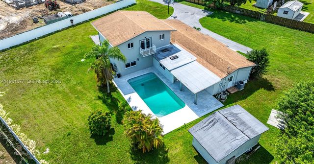 19450 SW 125th Ave, Miami, FL 33177