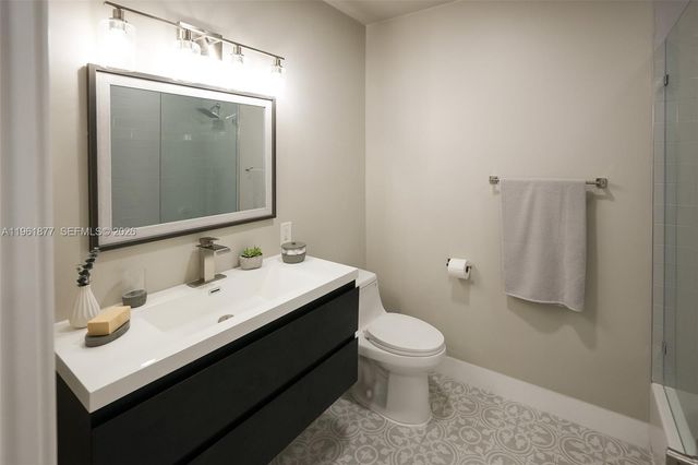 19450 SW 125th Ave, Miami, FL 33177