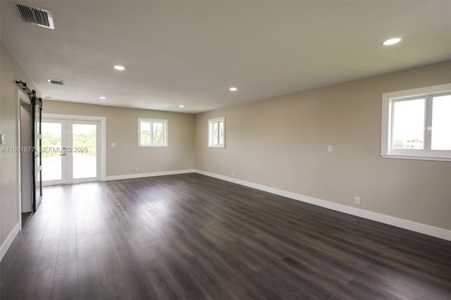 19450 SW 125th Ave, Miami, FL 33177