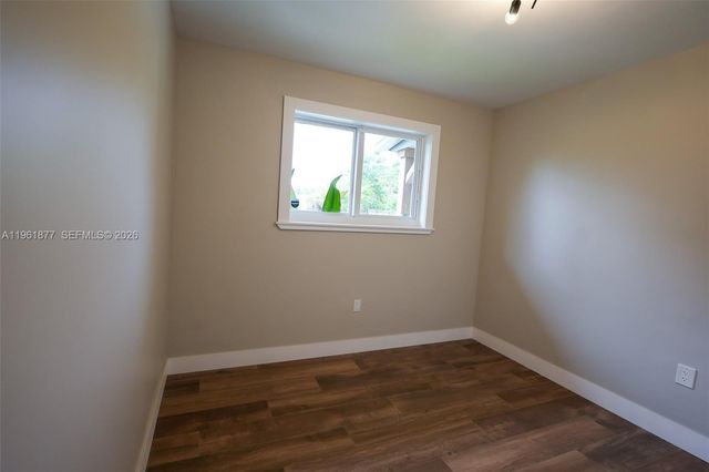 19450 SW 125th Ave, Miami, FL 33177