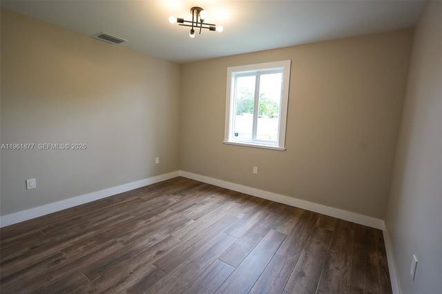 19450 SW 125th Ave, Miami, FL 33177