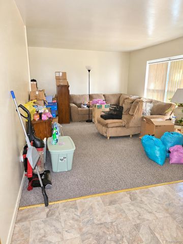 2921 E Pierson Road, Flint, MI 48506