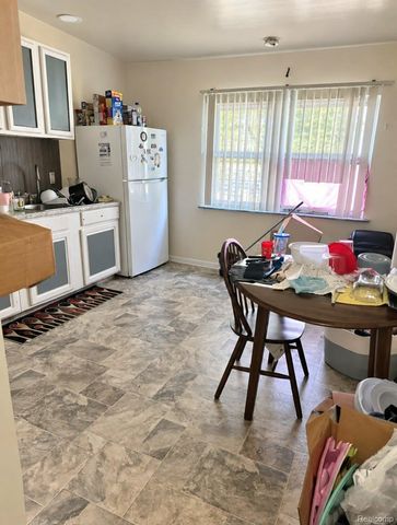 2921 E Pierson Road, Flint, MI 48506