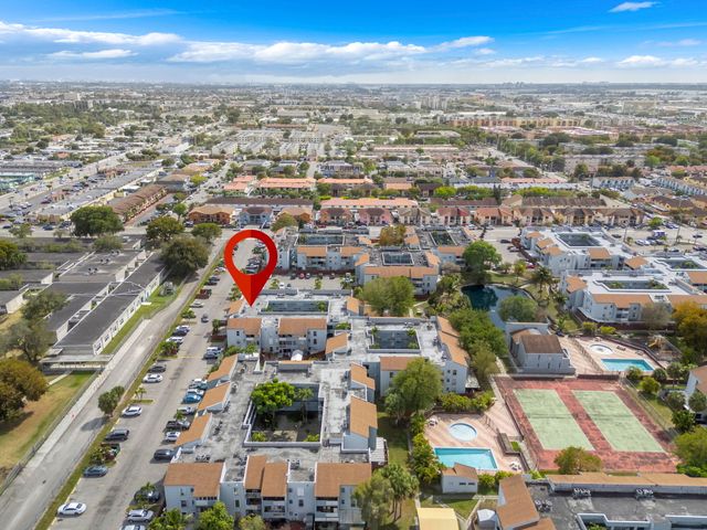 1735 W 60th Street M307, Hialeah, FL 33012