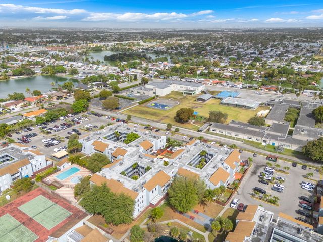 1735 W 60th Street M307, Hialeah, FL 33012