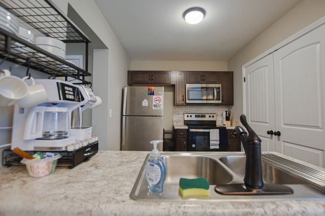 219 Smithson Ln Unit D, Clarksville, TN 37040