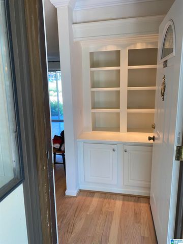 3021 Massey Rd Apt A, Vestavia Hills, AL 35216