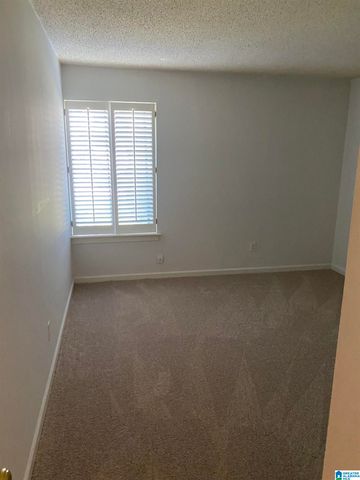 3021 Massey Rd Apt A, Vestavia Hills, AL 35216