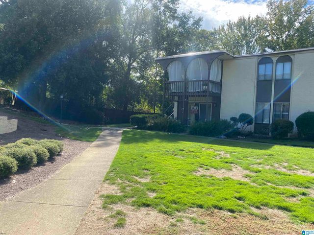 3021 Massey Rd Apt A, Vestavia Hills, AL 35216