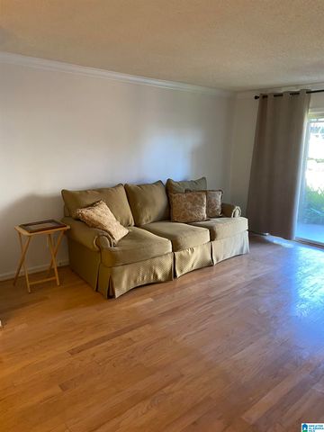 3021 Massey Rd Apt A, Vestavia Hills, AL 35216