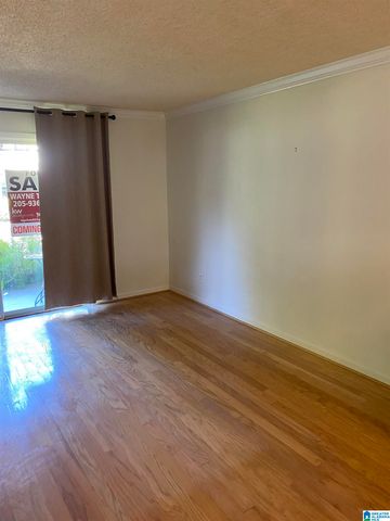 3021 Massey Rd Apt A, Vestavia Hills, AL 35216