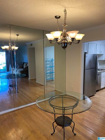3021 Massey Rd Apt A, Vestavia Hills, AL 35216