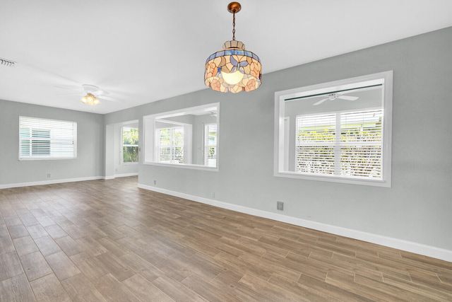 714 SW 16th Street, Boynton Beach, FL 33426
