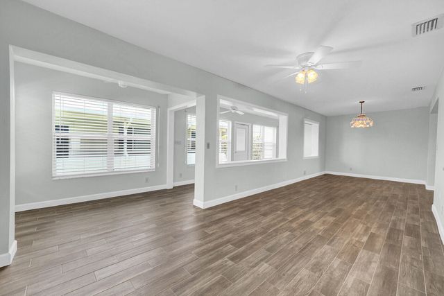 714 SW 16th Street, Boynton Beach, FL 33426