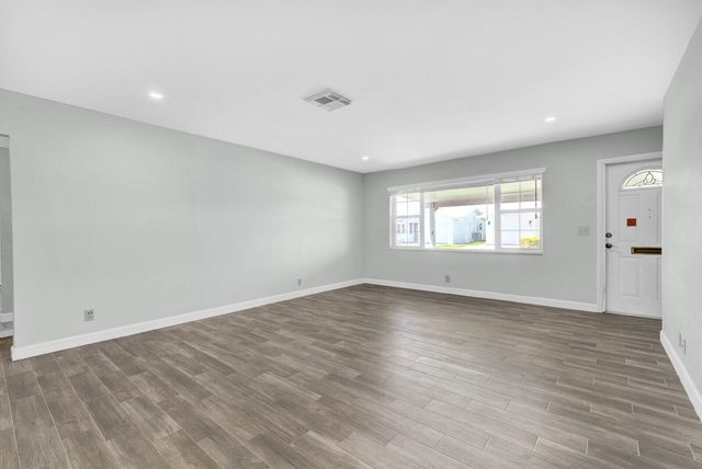 714 SW 16th Street, Boynton Beach, FL 33426