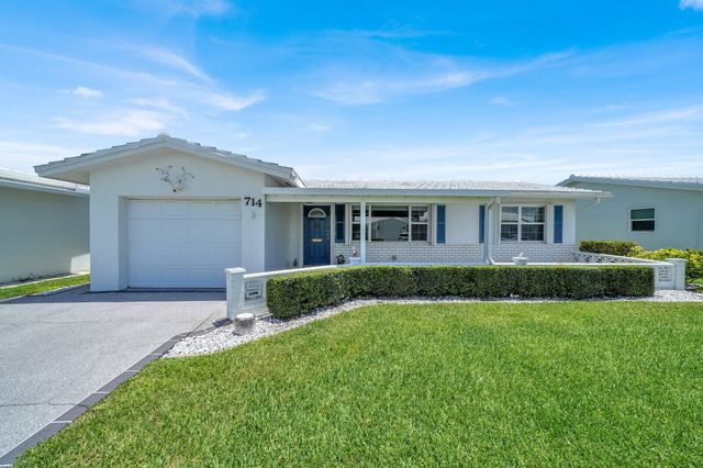 714 SW 16th Street, Boynton Beach, FL 33426