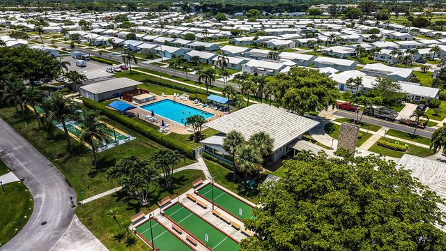 714 SW 16th Street, Boynton Beach, FL 33426