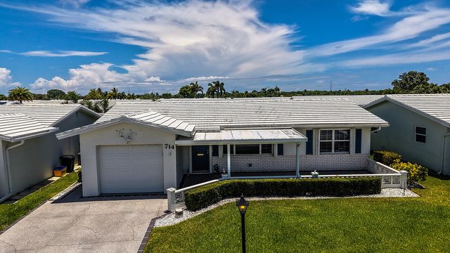 714 SW 16th Street, Boynton Beach, FL 33426