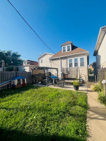 5749 W 64th Place, Chicago, IL 60638