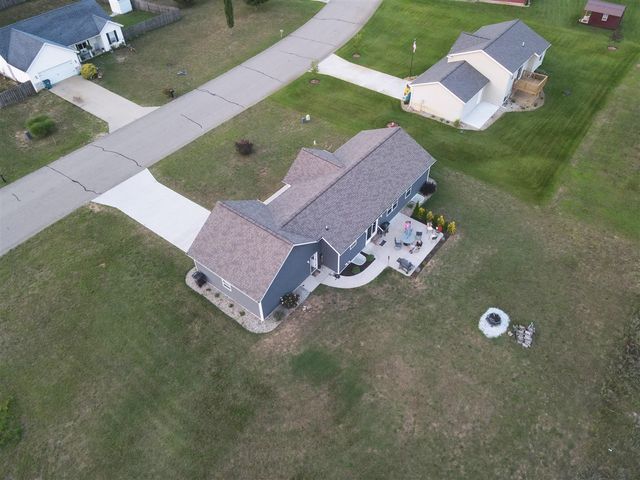 3290 Signal Point Drive, Allegan, MI 49010