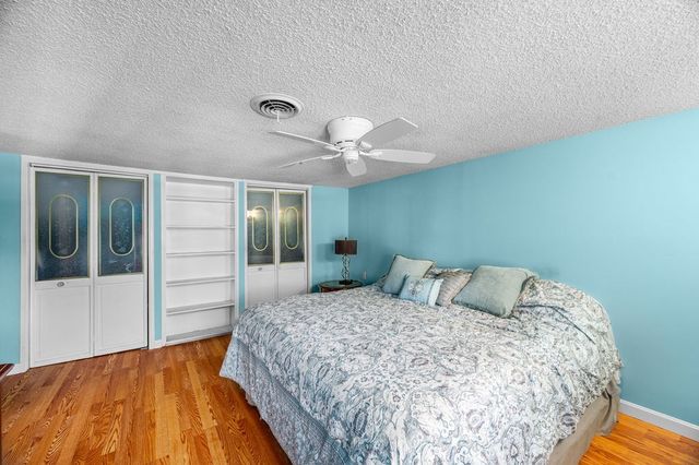 37 Pinewood Ave, Billerica, MA 01821