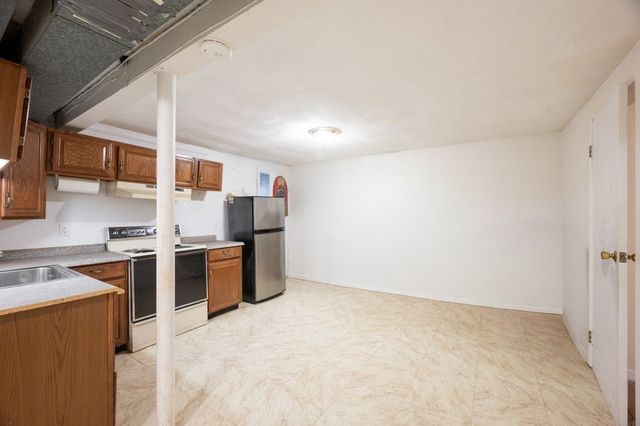 37 Pinewood Ave, Billerica, MA 01821