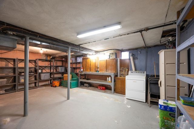 37 Pinewood Ave, Billerica, MA 01821